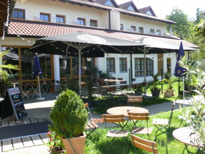 Biergarten im Sommer